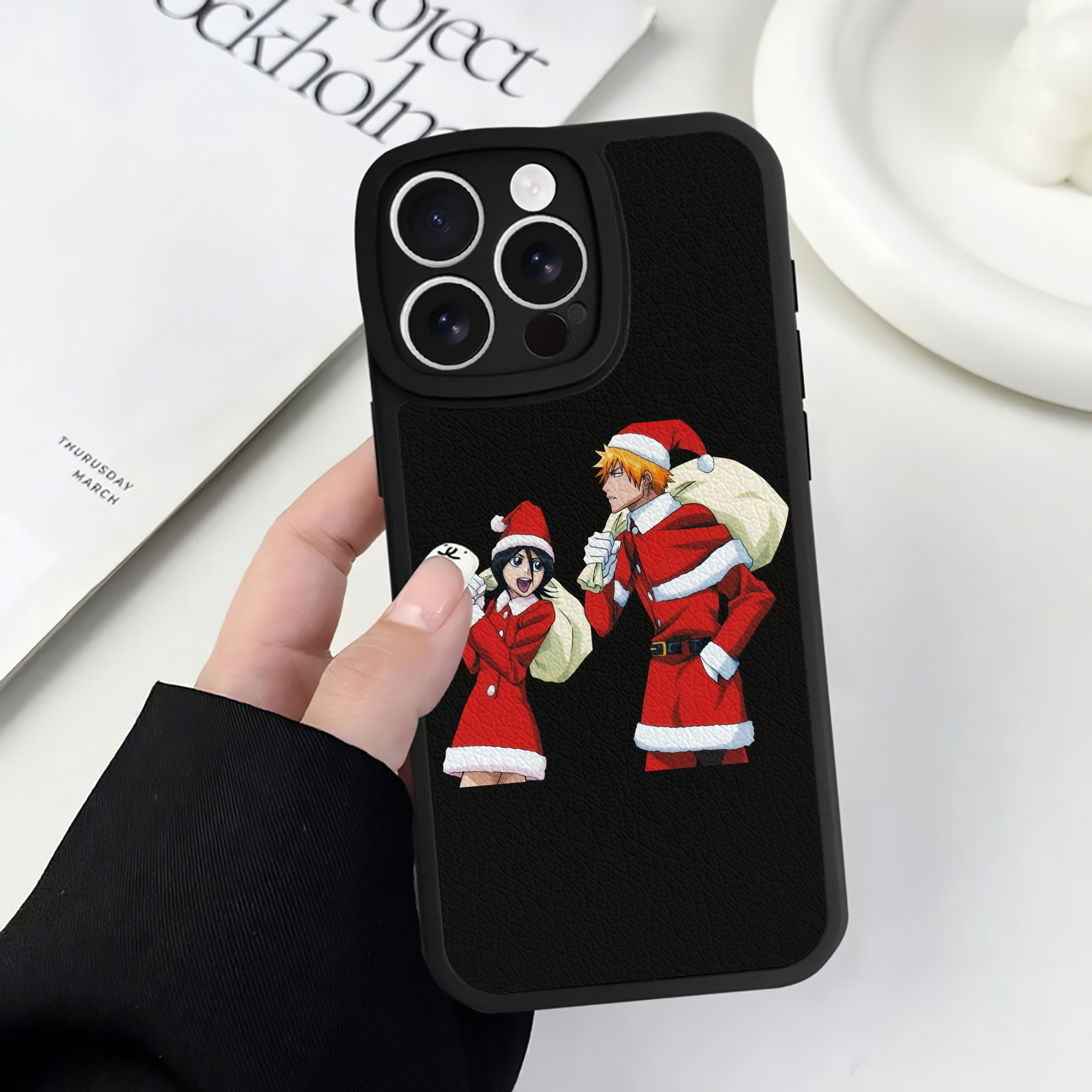 （画像用） ブリーチ 朽木ルキア BLEACH Kuchiki Rukia 【iPhone 16シリーズ対応】シリコンスマホケース（レザー調） 材質：シリコン